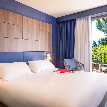 Mercure Marseille Centre Bompard La Corniche Exterior photo